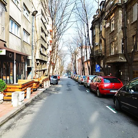 شقة Dositejeva 13