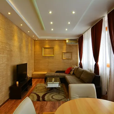 Dositejeva 13 شقة بلغراد