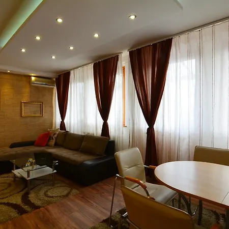 Dositejeva 13 شقة *