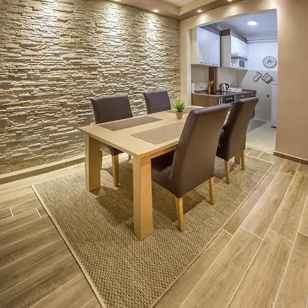 Dositejeva 13 Appartamento